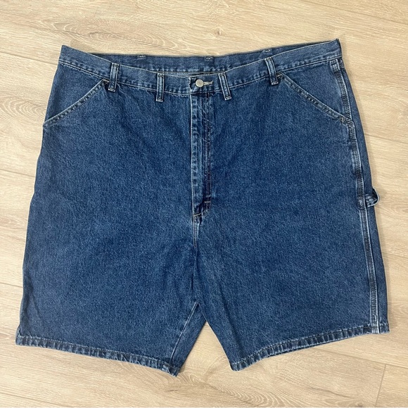 Wrangler Jean Shorts 44 x 9.5" Inseam Blue Jean Denim Medium Dark Wash Carpenter - Picture 1 of 5